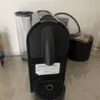 مكينة اسبريسو مع جهاز حليب مع حامل الكبسولات