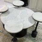 طاوله كبيرة مع 4 طاولات خدمة