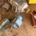 للبيع. مضخات ماء