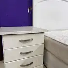 اثاث غرفة نوم لون ابيض