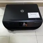 طابعة hp بحالة ممتازه وسماعات وكيبورد وماوس
