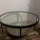 طاولة للبيع