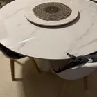 طاولة طعام شبه جديده