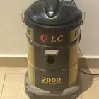 مكنسة كهربائية