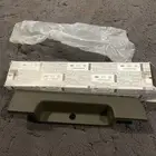 مسكه باب السائق باترول اصلي وكاله اللون بيج