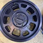 4 جنوط ميثود و 3 كفرات حجرية