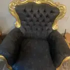 للبيع طقمين كنب