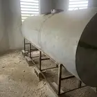 خزان ماء حديد كبير