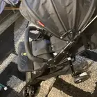 كرسي متحرك أطفال