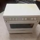 غاز للبيع 500 ريال نظيف لايوجد فيه اي عطل