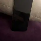 جوال آيفون اكس مكسور من ورا مستعمل 256 جيج بدون مدخل شريحة