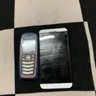 نوكيا قديم وبلاك بيري قديم