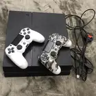 سوني 4 نظيف مع يدين وشاحن