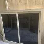 للبيع 5 شباك المنيوم درايش سنجل مستخدمين وباب سحاب جلد