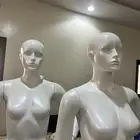 ملكانات منكان مجسمات ملابس للبيع