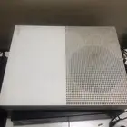 جهاز اكس بوكس ون (البيع مع الحساب ) الجهاز نضيف
