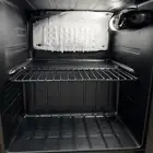 ثلاجه صغيره رف ونص جديده لها 4 شهور عندي وما احتاجها