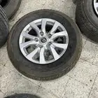 جنوط لاندكروزر 2018 الوكاله مع كفرات نظيفه