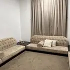 مجلس 4في4كنب مجلس مع الموكيت مع الستاره ويوجد طاوله شاشه