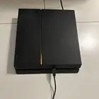 سوني 4 للبيع مع قير واحد بس نظيف جدا جدا