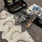 قيتار مع ملحقاته