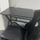 كرسي وطاوله