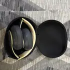 سماعة بيتس الغنية عن التعريف