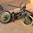 سيكل الرمال ناقصه كفر قدام وا جنزير فقط