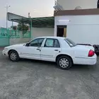 للبيع فورد ماركيز 2001 ماشي 330 نظيف
