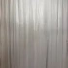 ستاره بيضا شيفون مع عازل للشمس نظيفه جديده مالها يومين 200