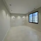 للبيع شقق علويه6غرف تشطيبvipقرب مطار ابهاوالخدمات550الف