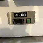 للبيع ثلاجة ارضية مع رفوف