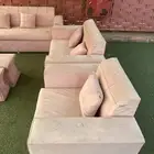 كنب 5 قطع وطاولتين