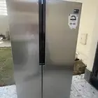 ثلاجة سامسونج كبيرة ونظيفة