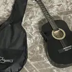 جيتار كلاسيكي صوتي جديد مع عدته كامله