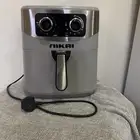 قلايه جديده ونظيفه استخدام قليل مره