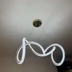 ثريات موديرن تعتبر جديدة تشتغل بثلاث إضاءات أبيض وأصفر وشمس