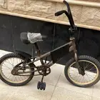 سيكل مستخدم نضيف مناسب ل عمر 10. 7. فقط الجنز ير والكفر