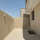 فيلا دورين على شارعين ركنية ولي العهد 7