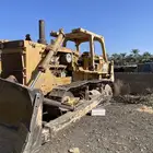 السلام عليكم اعرض لكم معدات للبيع