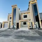 للبيع روف علوي مع ملحق درج خارجي فقط شمال الخمس