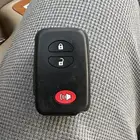 مفتاح تيوتا لاندكروزر وكالة