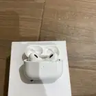 AirPods Proجديد مع كل شيء لها