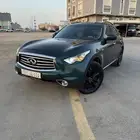 انفنتي QX70 نظيف جدا