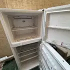 ثلاجة هيتاشي بحالة ممتازة للبيع