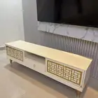 طاولة تلفزيون