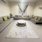 كنب متصل نظيف للبيع