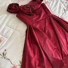 فستان فخم كلفني حول الفين تفصيل وقماش