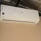 للبيع مكيف   طاوله مع مرايه ..  كرسي مكياج   كرسي مودل ..