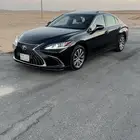 لكزس 2021 اي اس